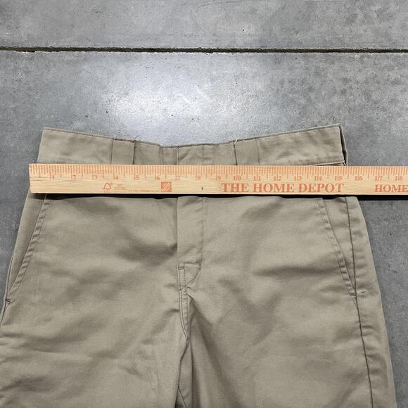 Dickies Shorts Mens 30 Khaki FLEX Relaxed Fit Work Utility WR852DS Stretch Chino - Picture 2 of 8